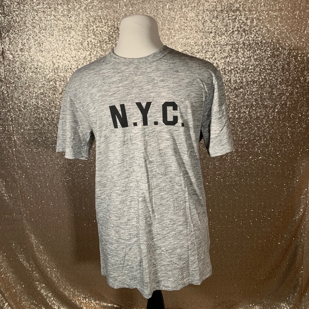 GAP NYC Grey Tee                        B1